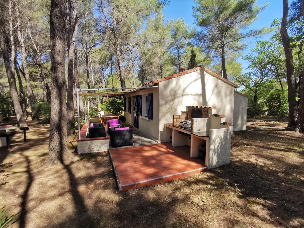 Maisonnette En Pleine Nature Le Beausset Exteriör bild